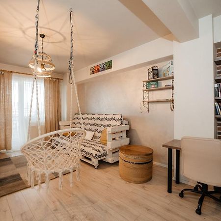 Bright And Cozy Design Apt With Office Apartment Cluj-Napoca Exterior foto