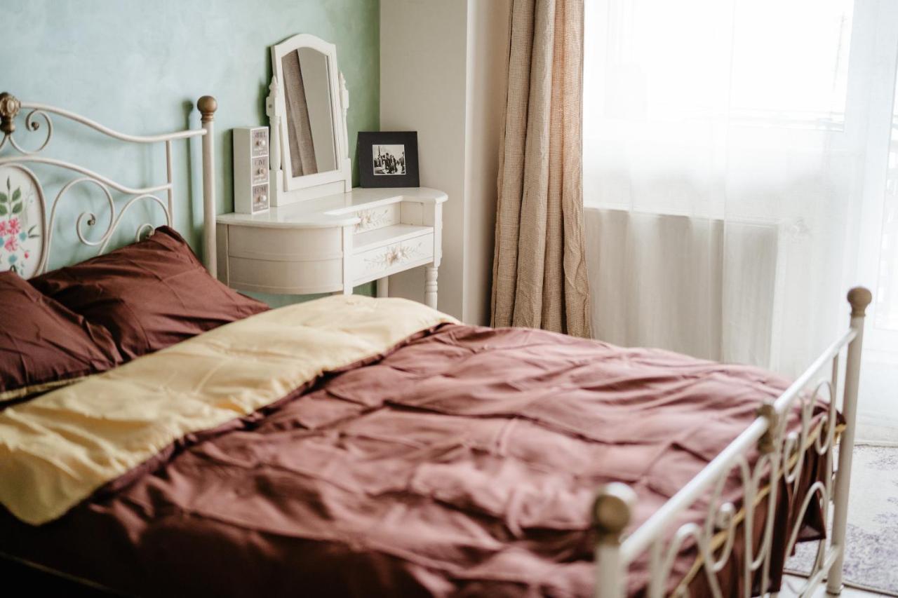 Bright And Cozy Design Apt With Office Apartment Cluj-Napoca Exterior foto