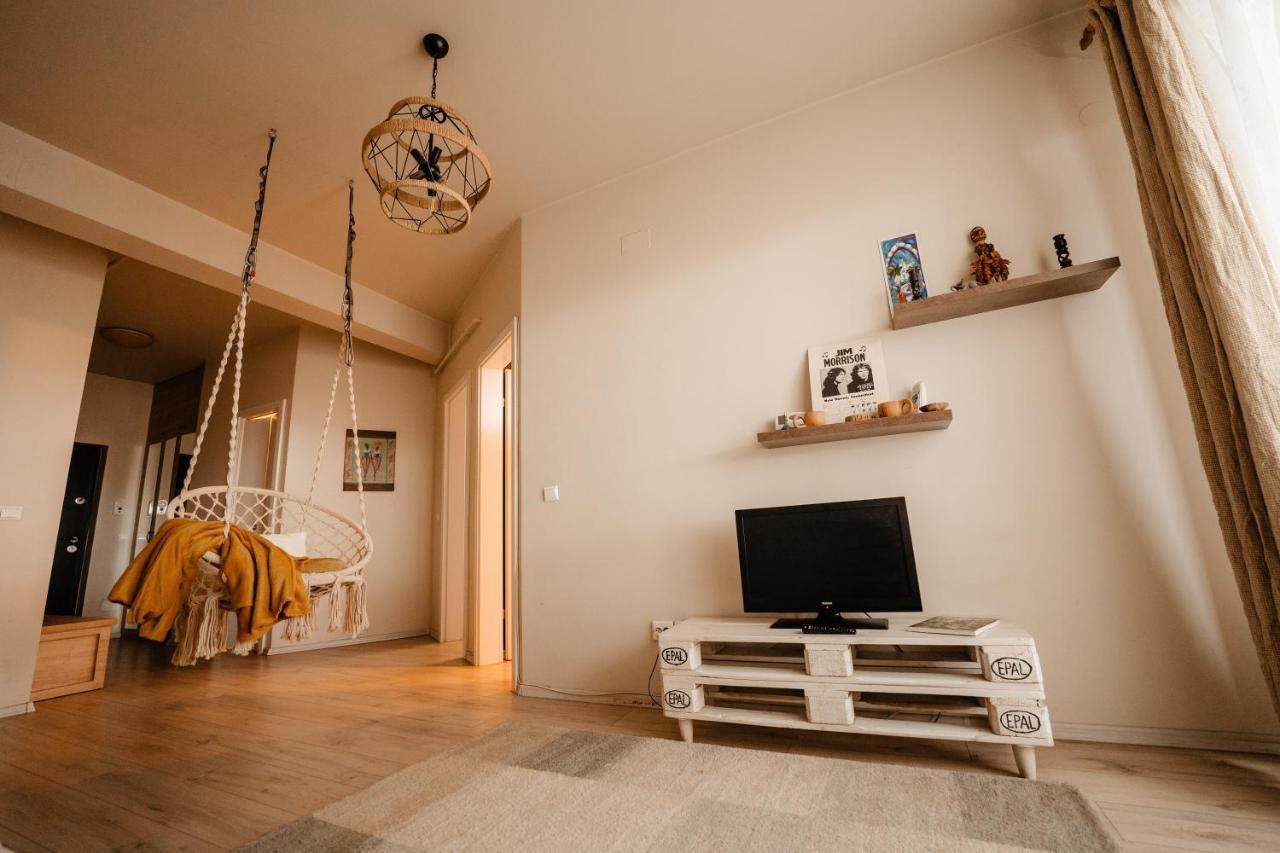 Bright And Cozy Design Apt With Office Apartment Cluj-Napoca Exterior foto