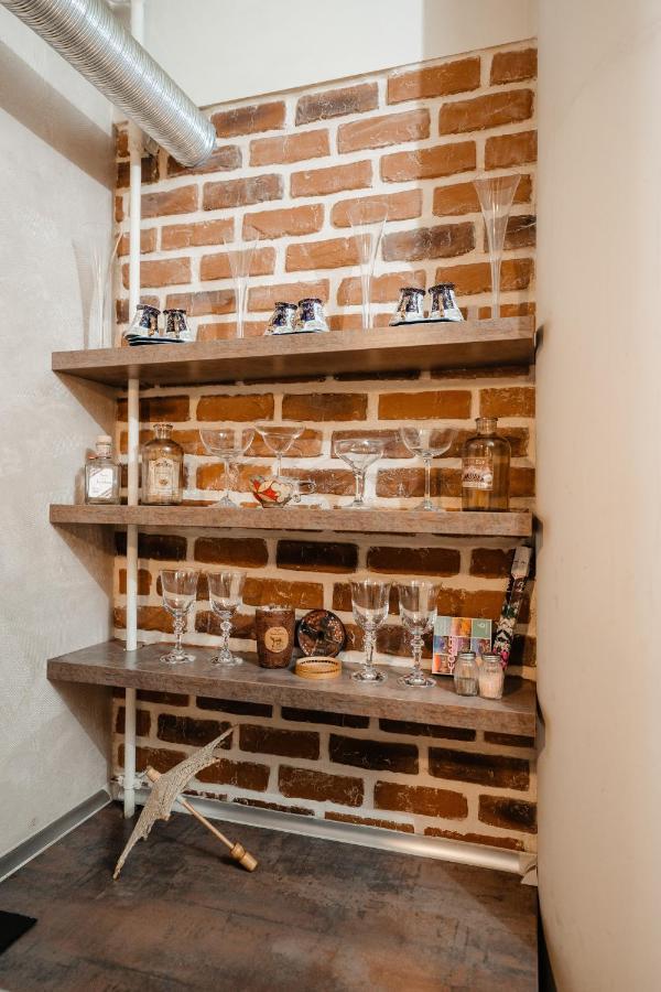 Bright And Cozy Design Apt With Office Apartment Cluj-Napoca Exterior foto